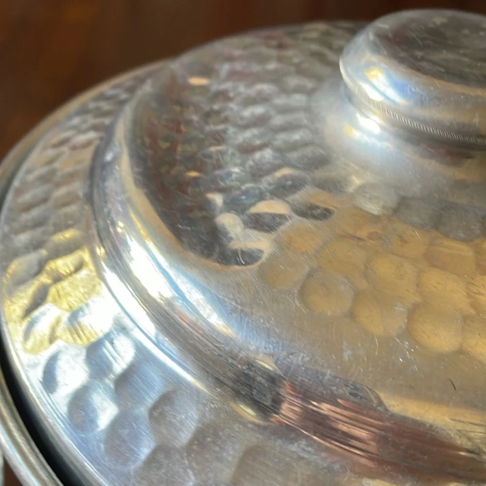 VTG mid century hammered aluminum ice bucket with lid & handles made in Italy